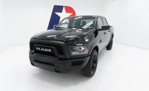 2024 Ram 1500 SLT Fleet