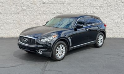 2017 Infiniti QX70 Base