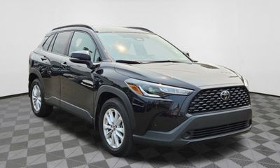 2023 Toyota Corolla Cross LE