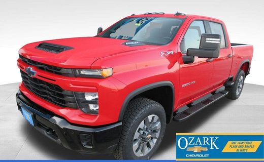 2026 Chevrolet Silverado HD Custom