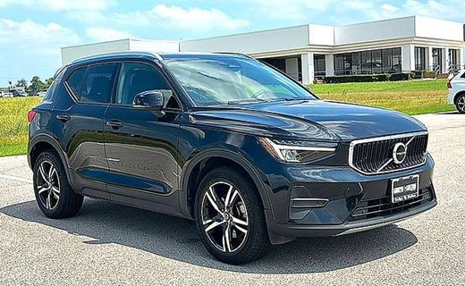 2023 Volvo XC40