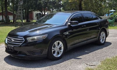 2015 Ford Taurus SEL