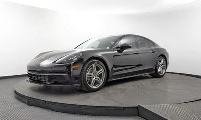 2018 Porsche Panamera