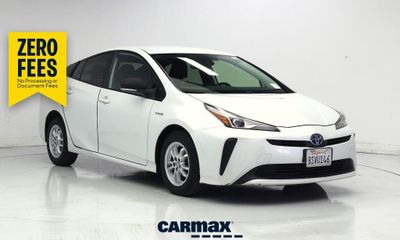 2021 Toyota Prius LE