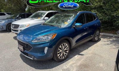 2020 Ford Escape Titanium Fhev