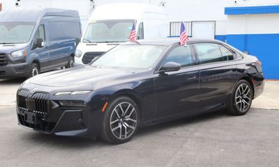 2023 BMW 740I