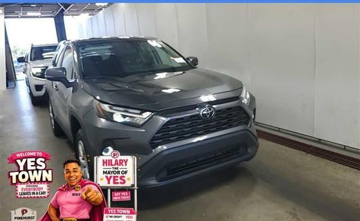 2025 Toyota RAV4 LE