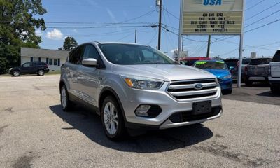 2019 Ford Escape SE