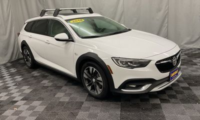 2018 Buick Regal Tourx Essence