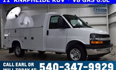2025 Chevrolet Express 3500 Cutaway 139