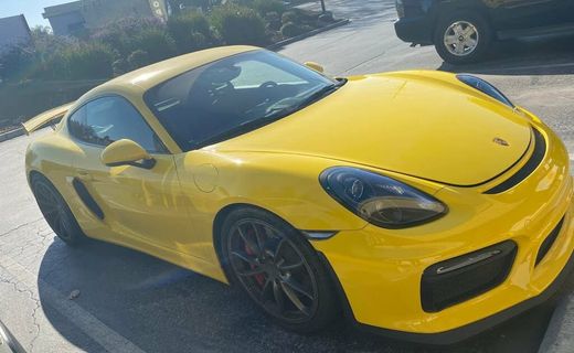2016 Porsche Cayman GT4
