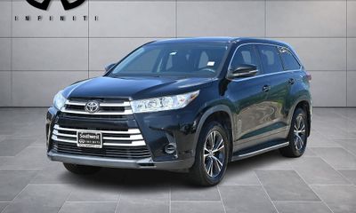 2019 Toyota Highlander LE