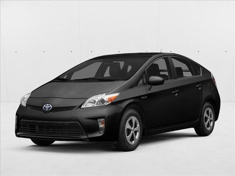 2015 Toyota Prius — a typically priced live listing