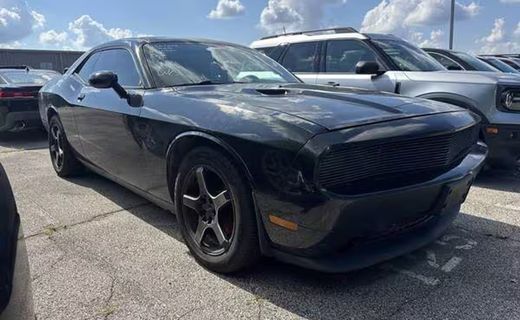 2013 Dodge Challenger Base