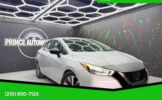 2020 Nissan Versa SR