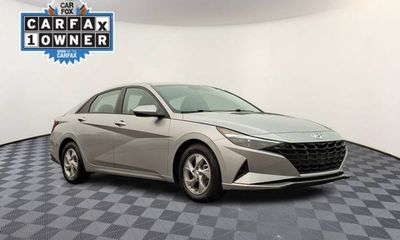 2021 Hyundai Elantra SE