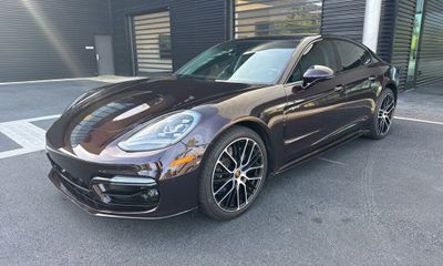 2023 Porsche Panamera 4S E Hybrid