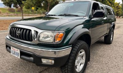 2001 Toyota Tacoma Deluxe