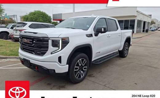2024 GMC Sierra AT4