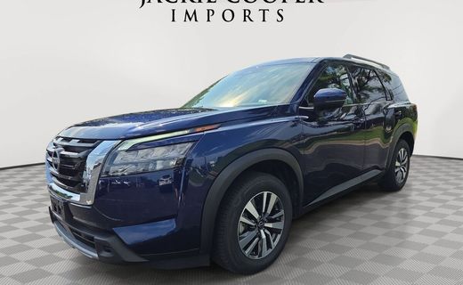 2025 Nissan Pathfinder SL
