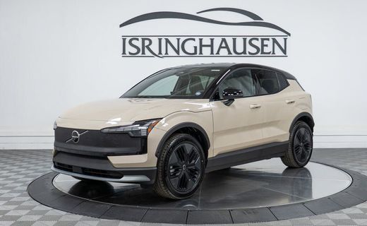 2026 Volvo EX30 CC Ultra