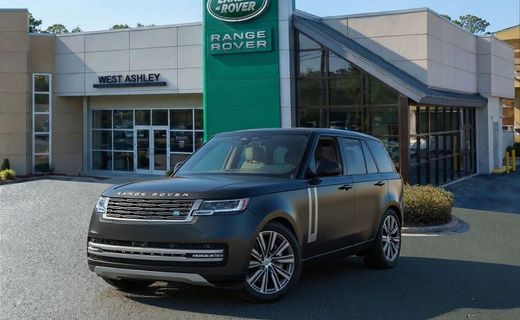 2026 Land Rover Range SE