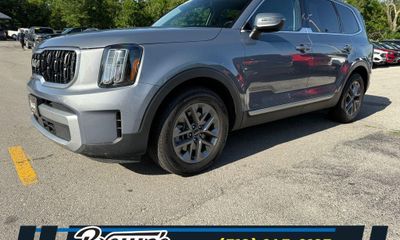 2023 Kia Telluride LX