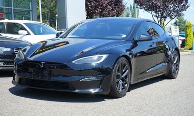 2022 Tesla Model S Plaid