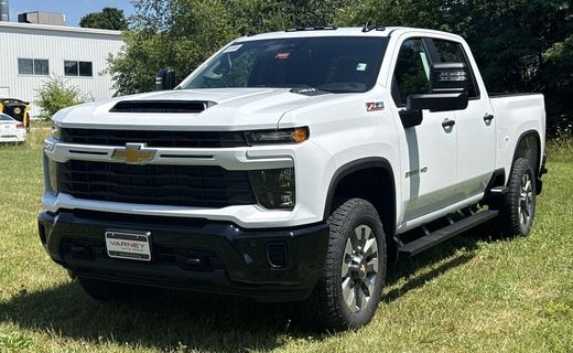 2026 Chevrolet Silverado HD Custom
