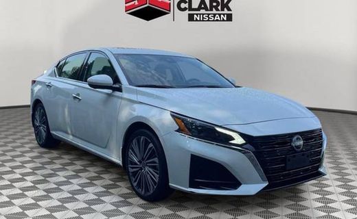 2025 Nissan Altima SL