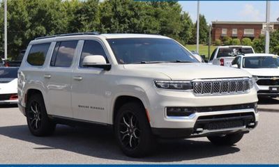 2022 Jeep Grand Wagoneer Series III