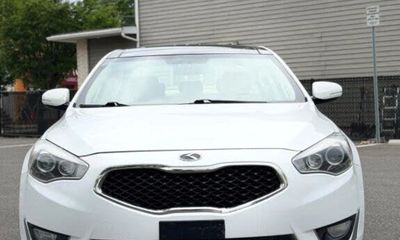 2014 Kia Cadenza EX