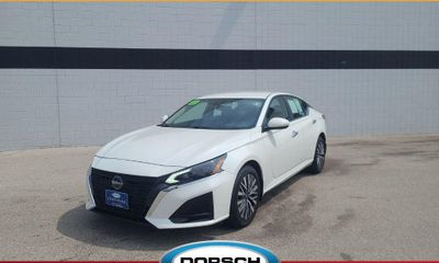 2023 Nissan Altima SV