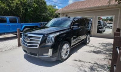 2017 Cadillac Escalade Platinum