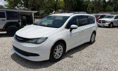 2020 Chrysler Voyager LXI