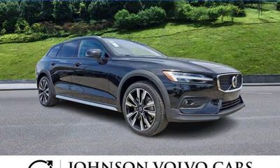 2026 Volvo V60CC Ultra