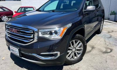 2017 GMC Acadia SLE 2