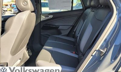 2023 Volkswagen ID 4 Pro S Plus