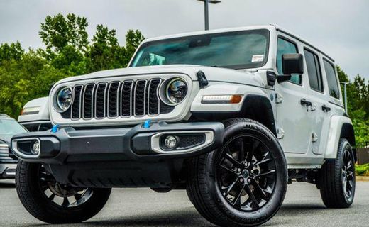 2024 Jeep Wrangler Sahara 4XE
