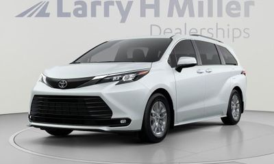2026 Toyota Sienna XLE