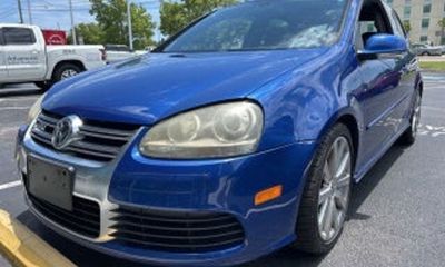 2008 Volkswagen R32 Base