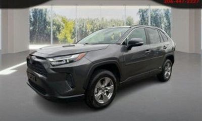 2021 Toyota RAV4 XLE HV