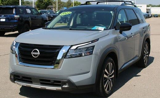 2022 Nissan Pathfinder Platinum