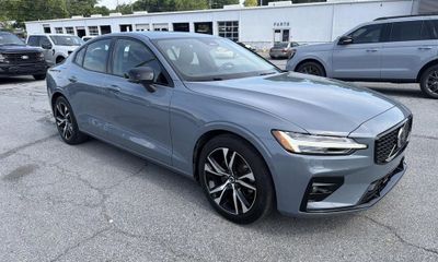2024 Volvo S60 Plus Dark