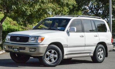2001 Toyota Land Cruiser VX