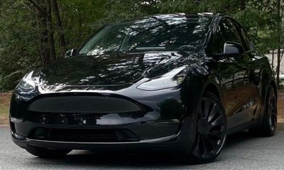 2023 Tesla Model Y Performance