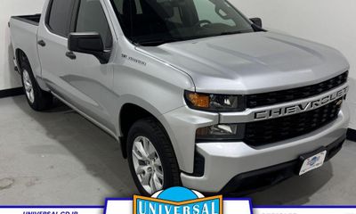 2022 Chevrolet Silverado LTD Custom