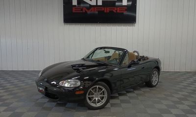 1999 Mazda MX-5 Convertible 2D