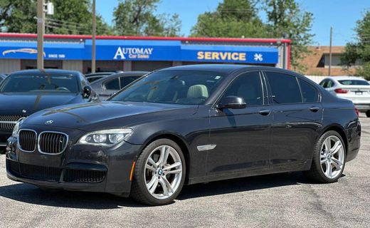 2013 BMW 740i