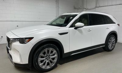2024 Mazda CX-90 Premium Package